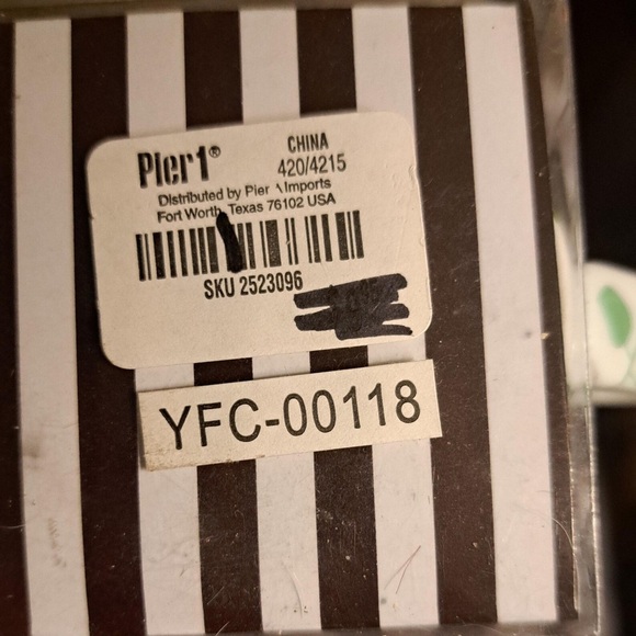 Pier One Purple and Green Floral True Friends Are Hard to Find Mug NIB G7 - Picture 5 of 6